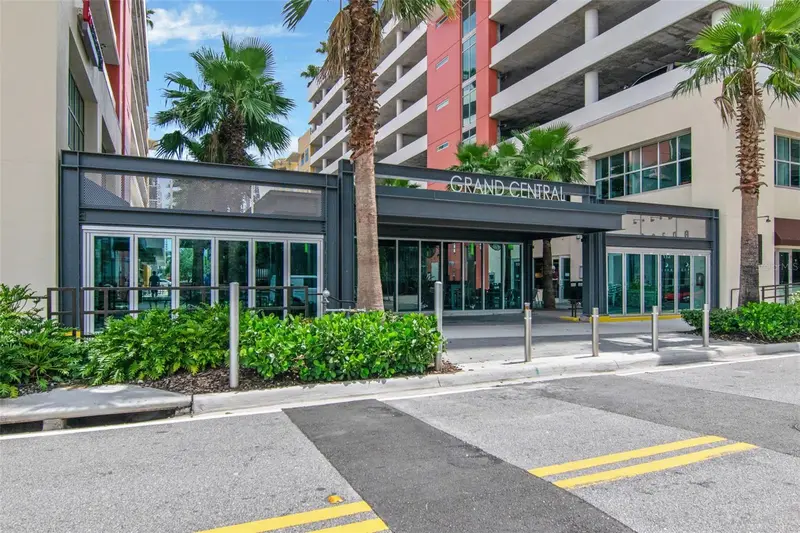 1120 E Kennedy Blvd #715, FL