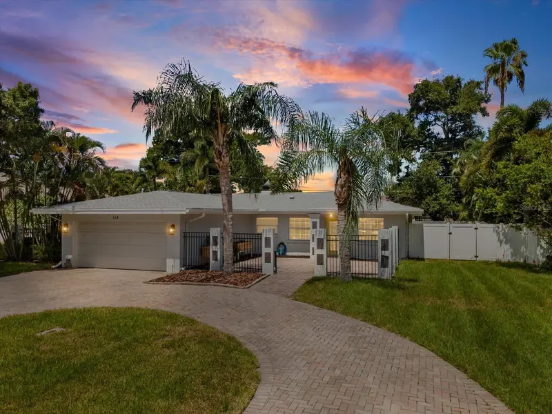 118 Live Oak Ln, FL