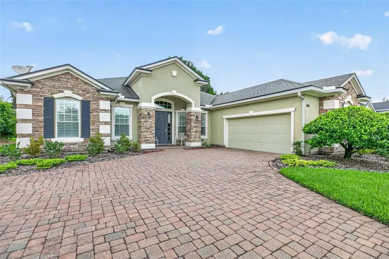533 Christina Dr, FL