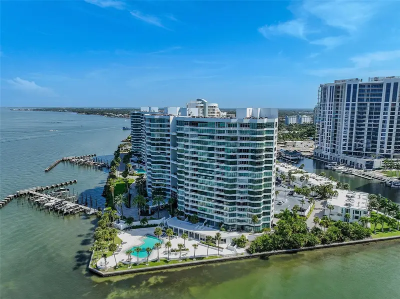 888 Blvd Of The Arts #1008, FL
