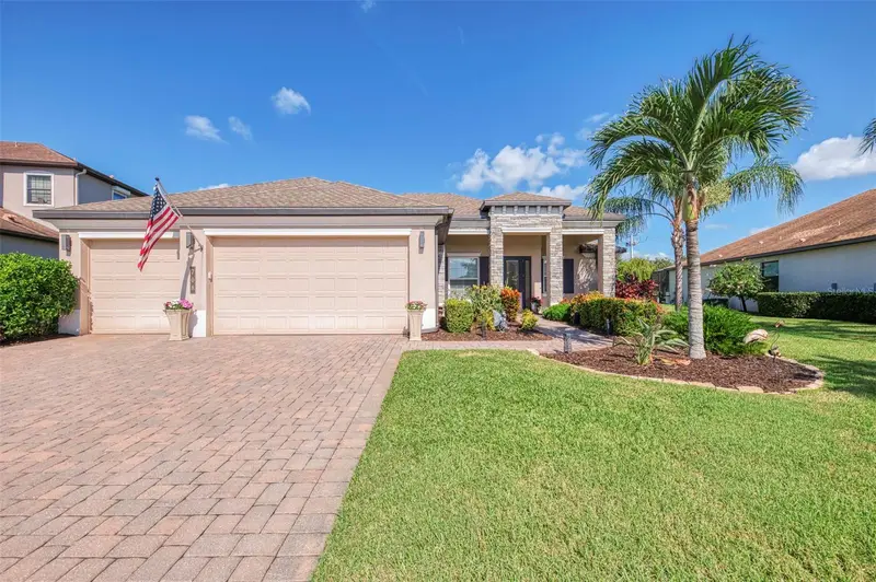 708 Rosemary Cir, FL