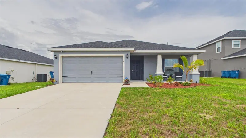 631 Vista View Ln, FL
