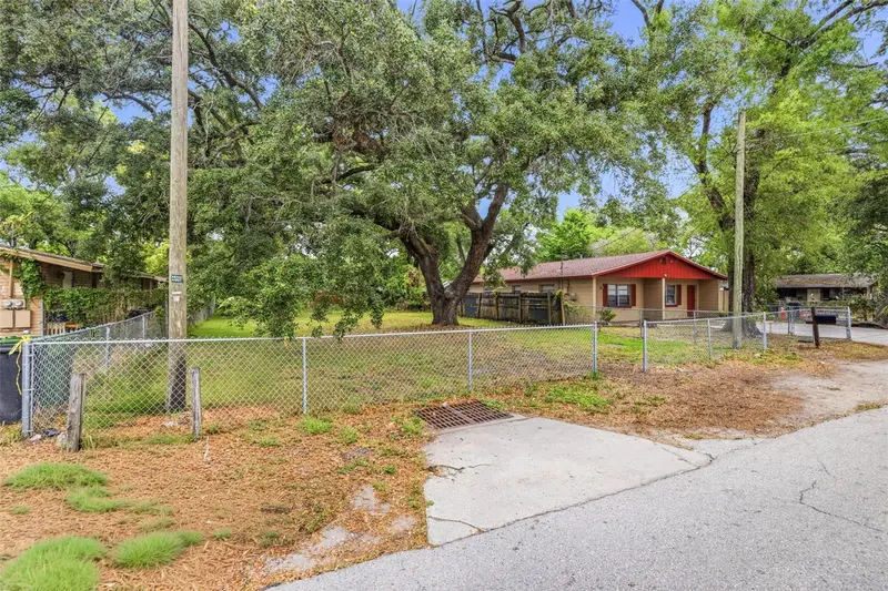 1706 E Idell St, FL