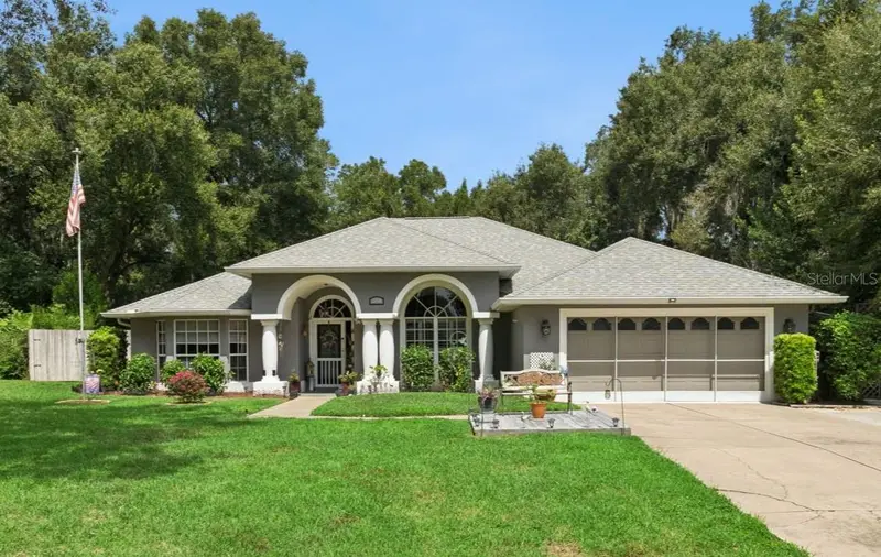 33440 Lake Bend Cir, FL