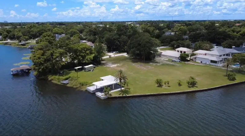2403 Euston Rd, FL
