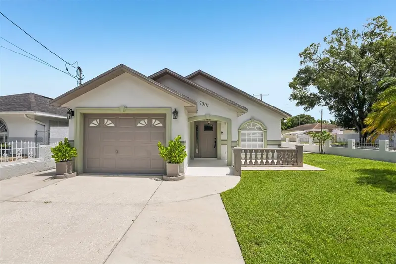 7001 N Clark Ave, FL
