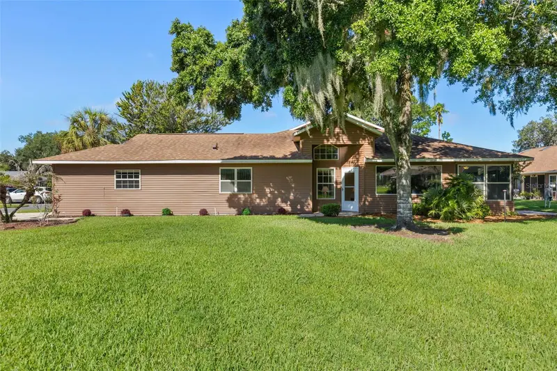 5536 Rosewall Cir, FL