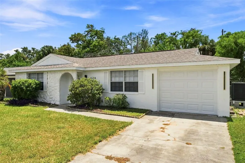 6214 Westport Dr, FL