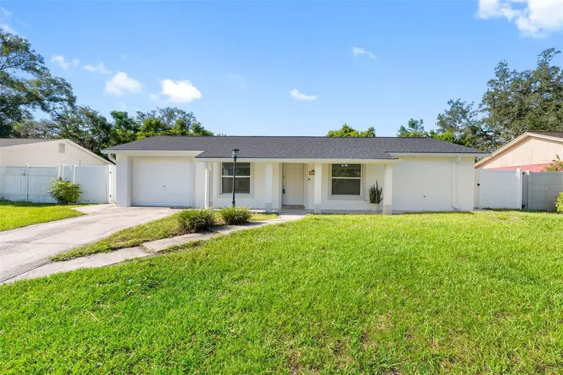107 Valley Dr, FL