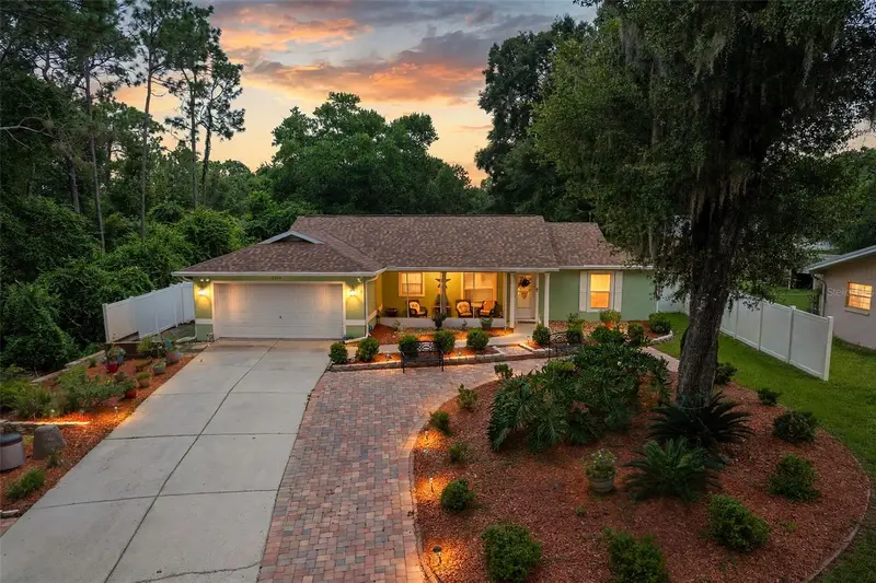 6324 E Mobile St, FL