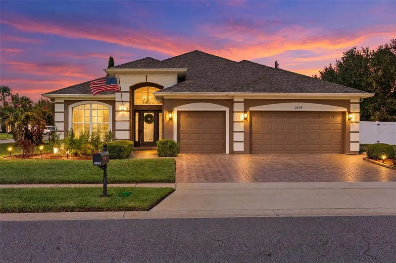 2306 Emerald Rose Way, FL