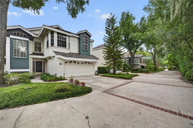 565 Huntington Ave #565, FL