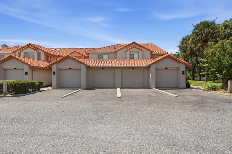 701 Magnolia Pl, FL