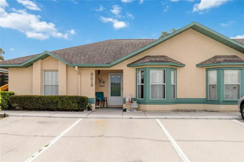 3219 Villa Way Cir, FL