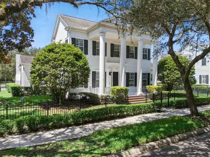 843 Oak Shadows Rd, FL
