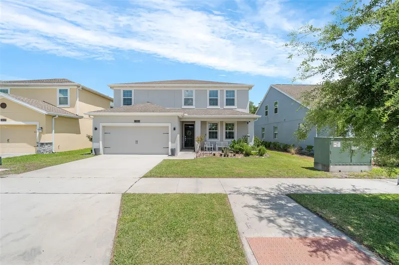 2353 Crescent Moon St, FL