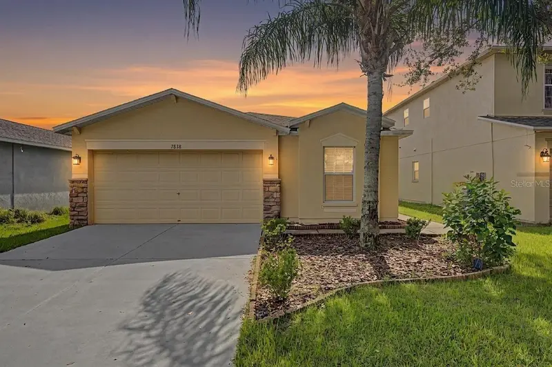 7838 Carriage Pointe Dr, FL