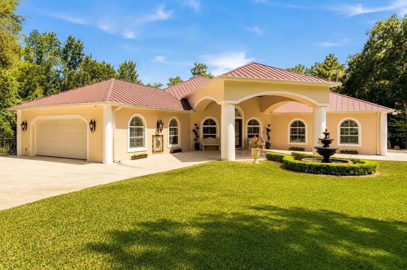 22259 Skyview Cir, FL