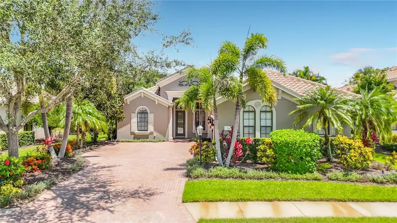 7668 Silverwood Ct, FL