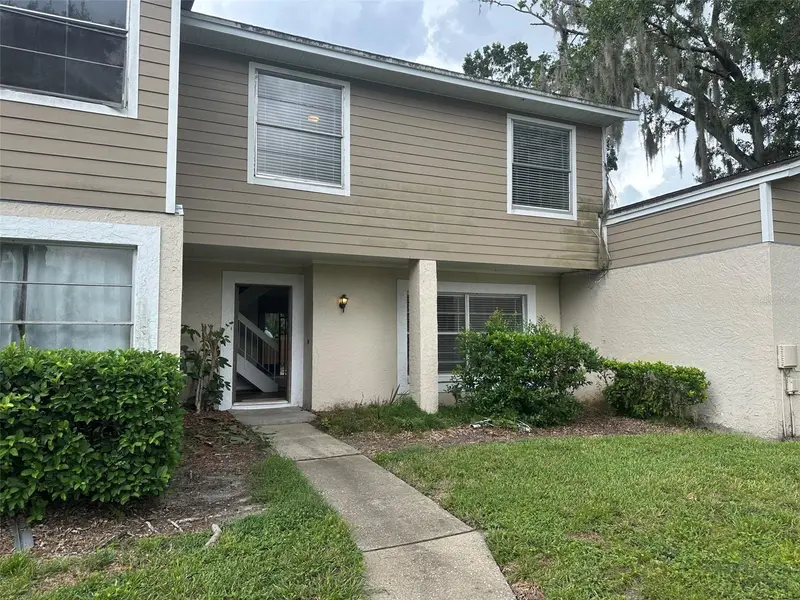 14752 Morning Dr, FL
