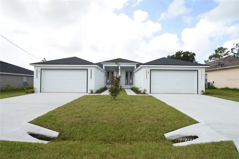 18 Wood Amber Ln #B, FL
