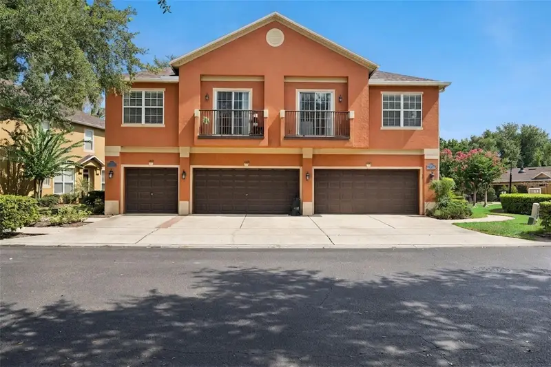 1610 Pine Oak Trl, FL