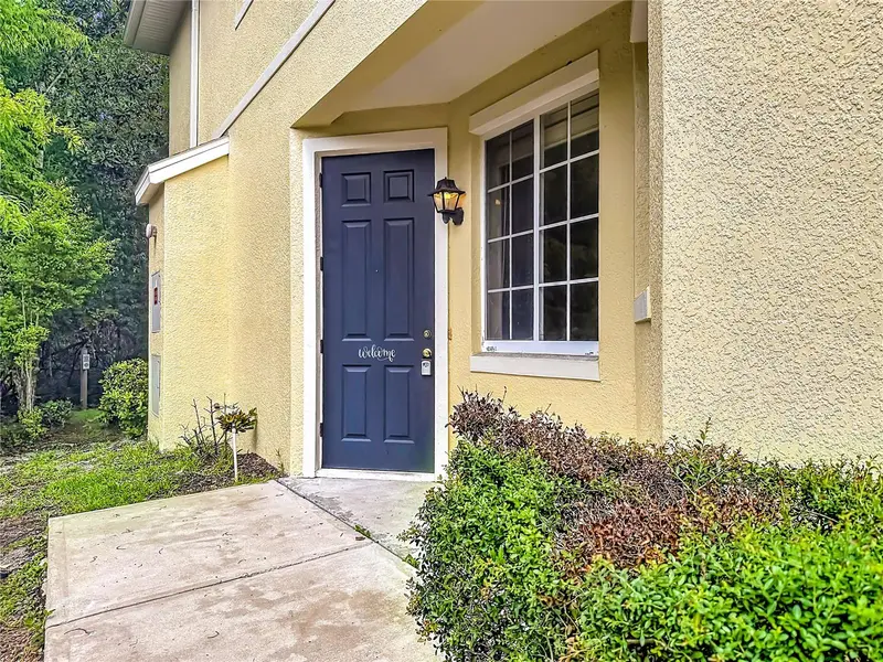 10703 Regent Square Dr #1801, FL