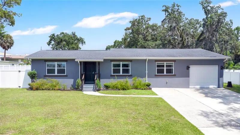 Clermont listing
