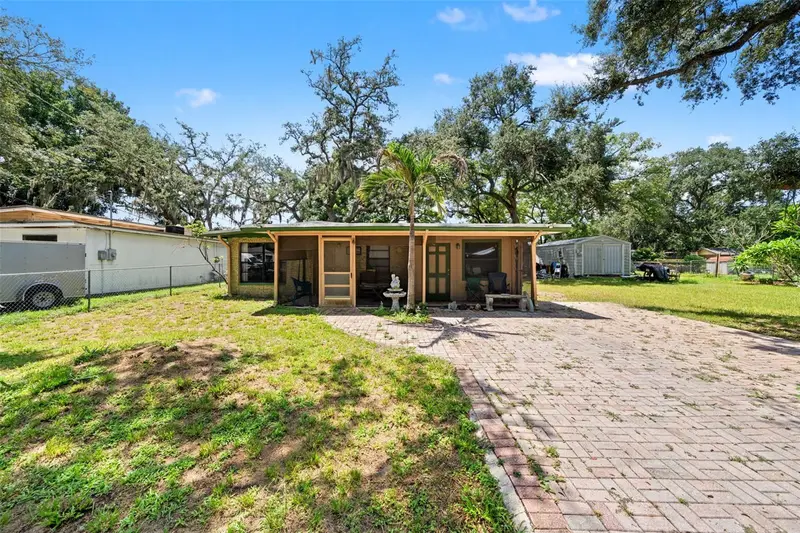 133 E 145th Ave, FL