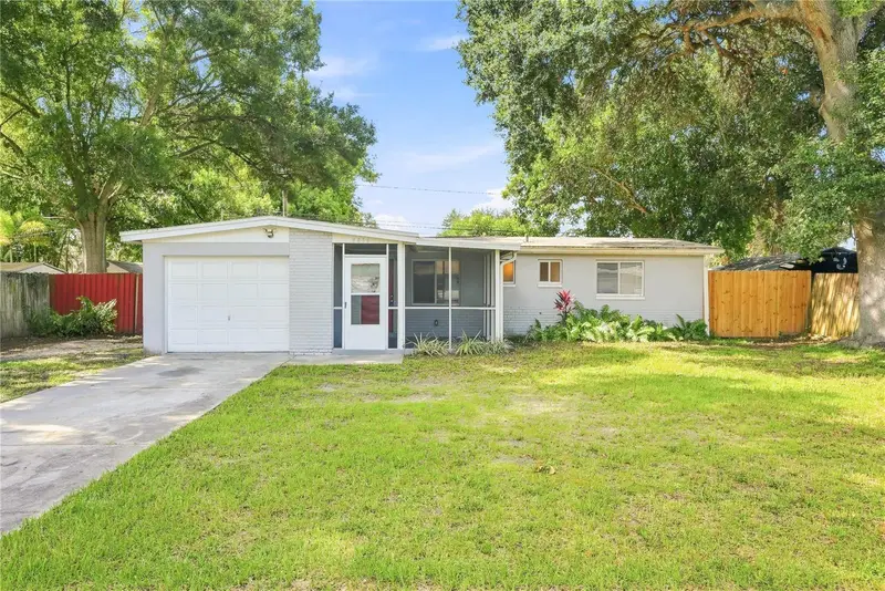 8836 79th Pl, FL