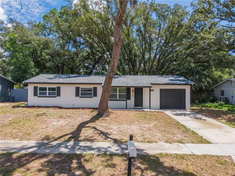 3669 Yosemite Dr, FL