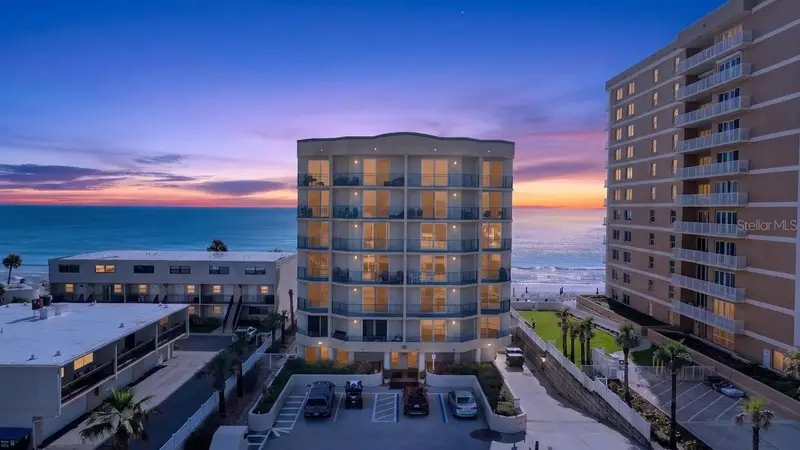 3797 S Atlantic Ave #202, FL