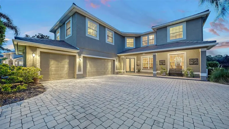 907 Eagle Isle Ct, FL
