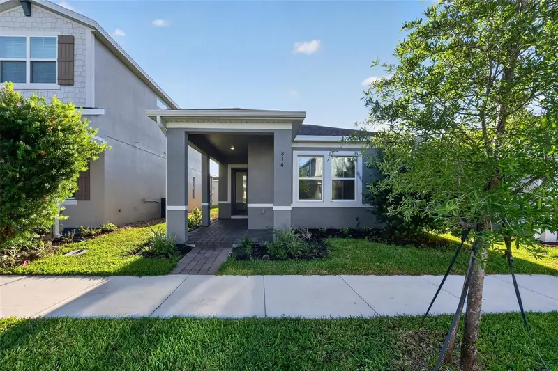 816 Middleton St, FL
