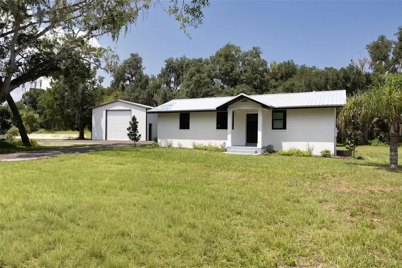 2463 Pioneer Trl, FL