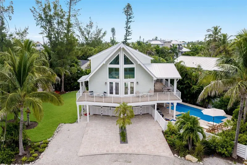 315 Hammock Cir, FL