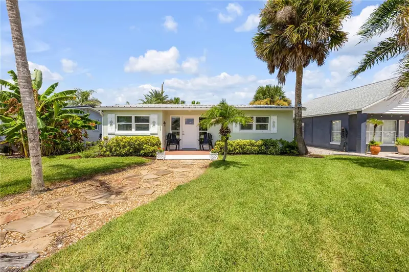 828 E 25th Ave, FL