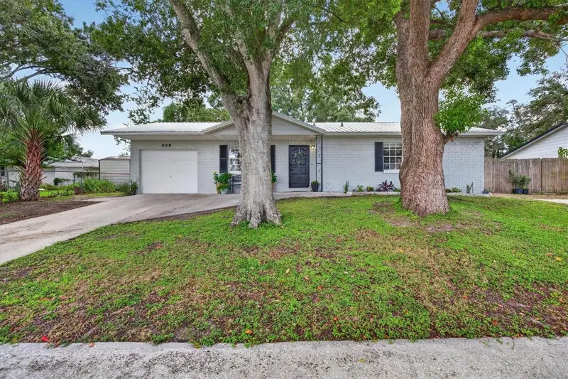 508 Cocoplum Dr, FL