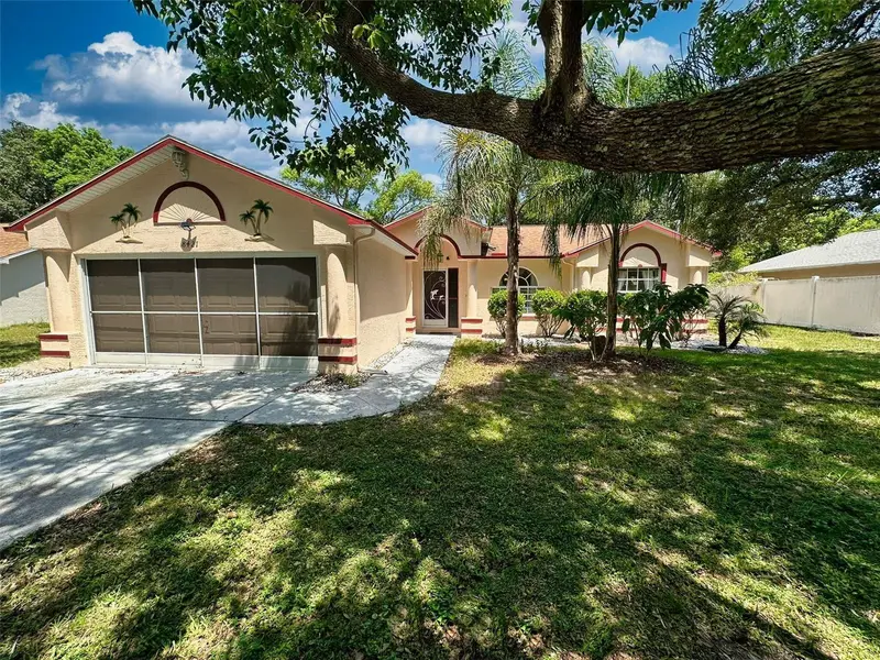 8421 Peoria St, FL