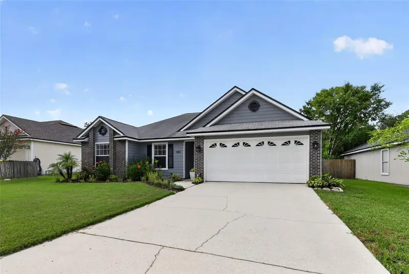 590 Ashcroft Landing Dr, FL