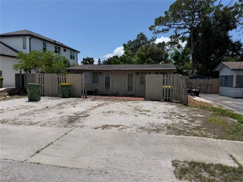 902 Highland St St, FL