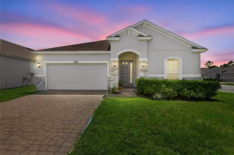 1065 Chelan Falls Dr, FL