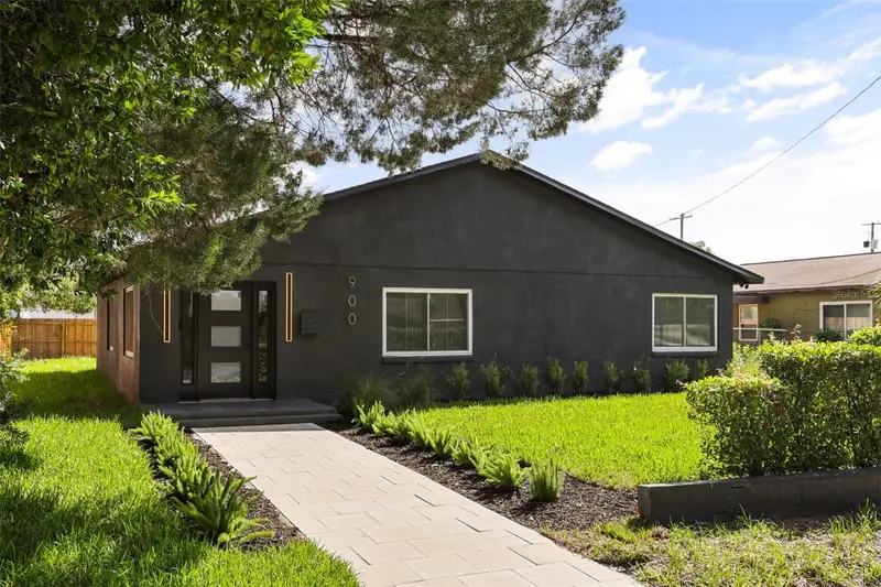 900 Carver St, FL