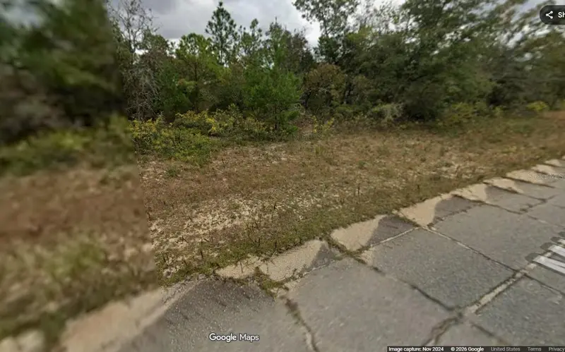 Lot 5 Unit 9 Blk 545 Canterbury Dr, FL