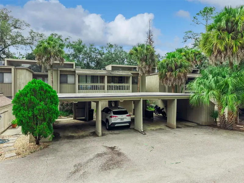 203 Crown Oaks Way #203, FL