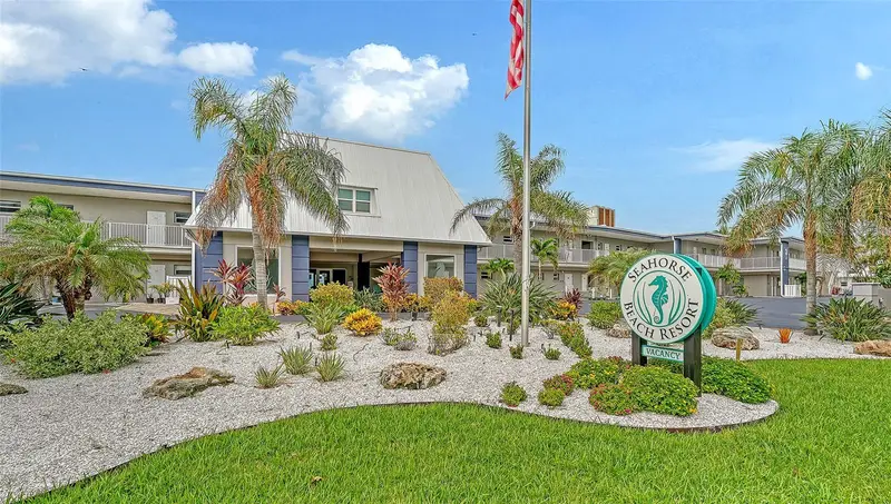 3453 Gulf Of Mexico Dr #200, FL