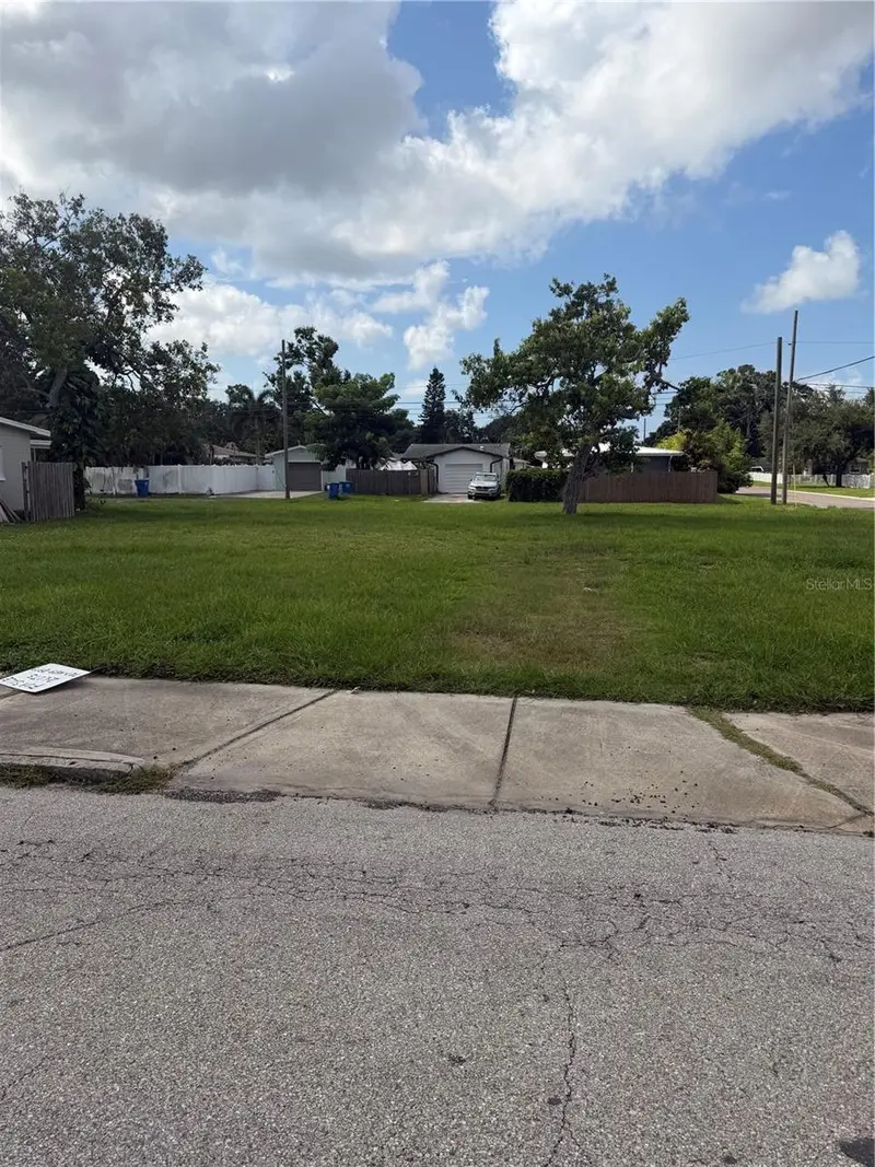 5358 9th Ave N, FL