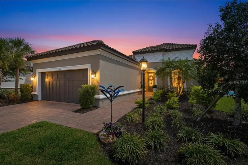 6243 Plateau Ct, FL