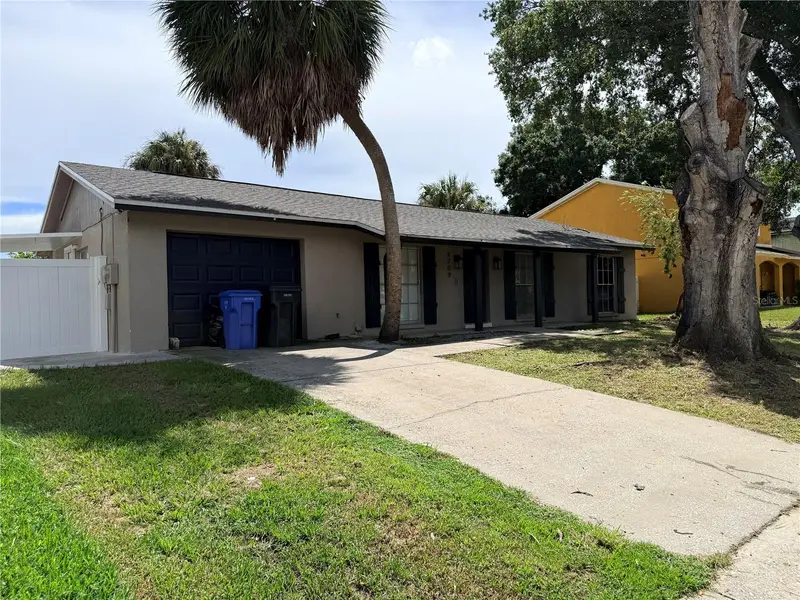 8209 Vassar Cir, FL