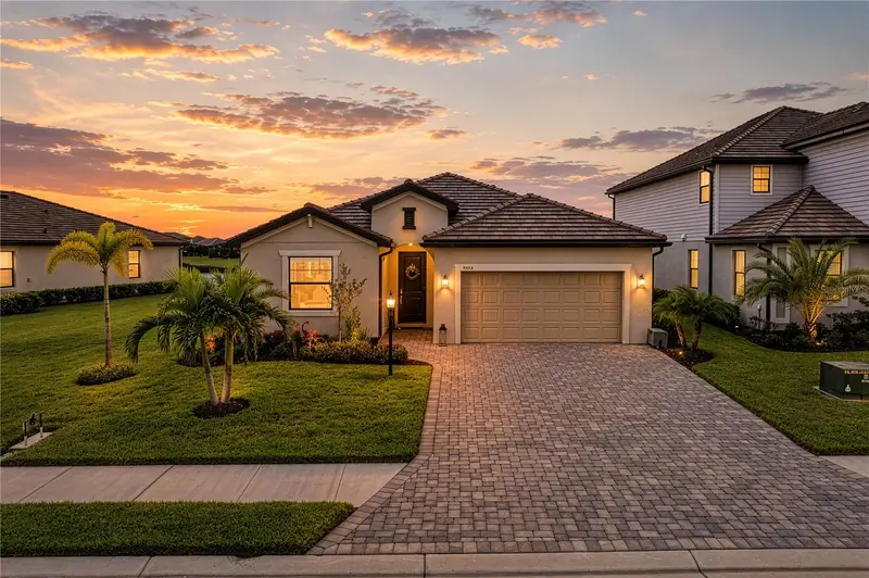 5212 Blue Crush St, FL